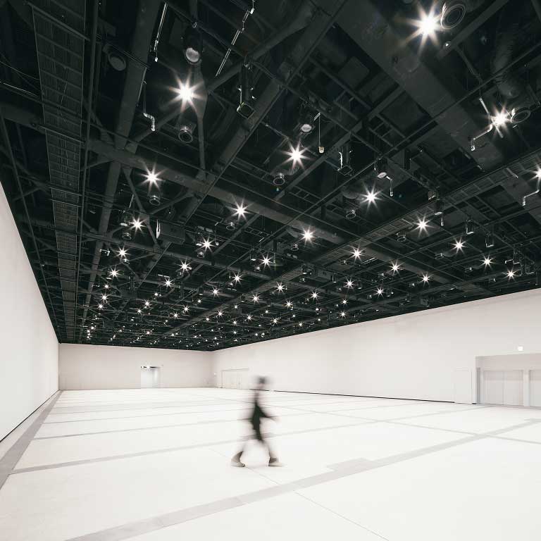 Box1500: 1500 square meter exhibition space