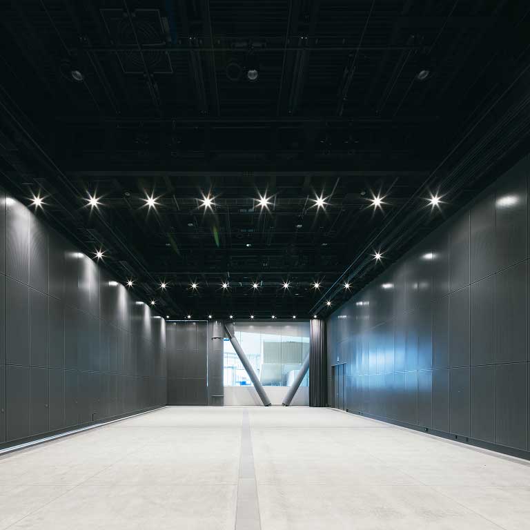 Box300: An experimental space of approximately 300 square meters.
